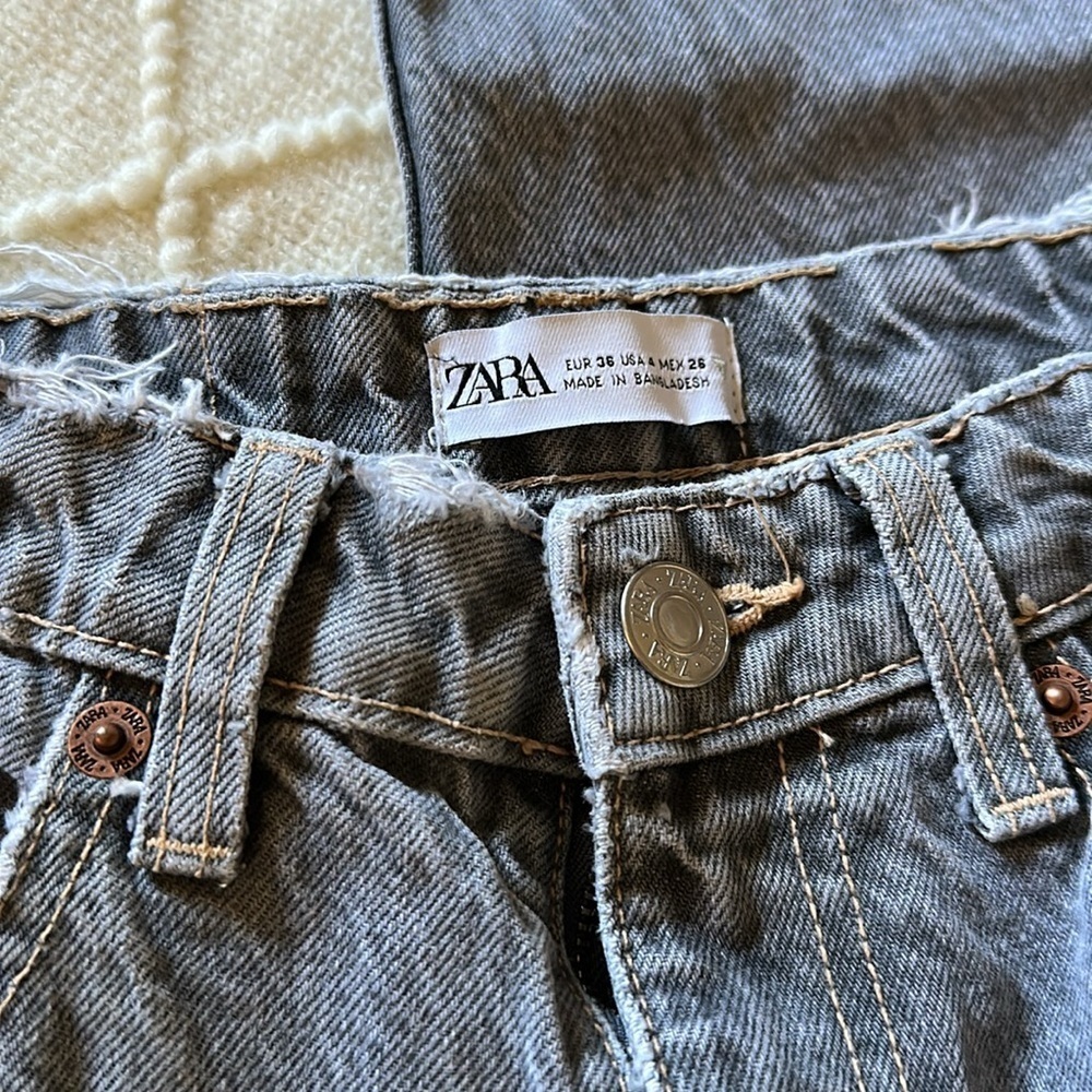 Zara - Picture 4 of 4